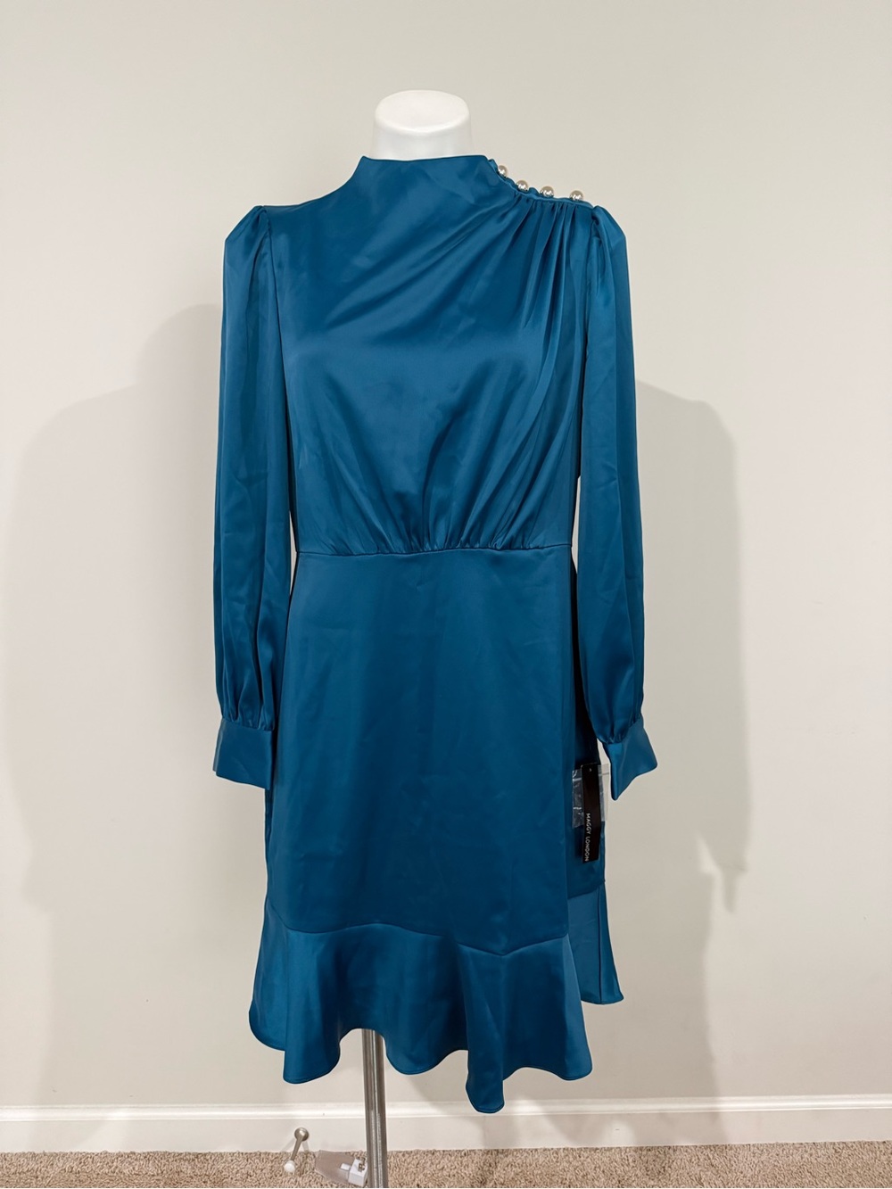 New Maggy London Womens High Neck Heavy Charmeuse Dress size 10